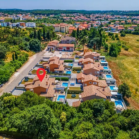 Holiday home Lovely In With Swimming Pool Pula